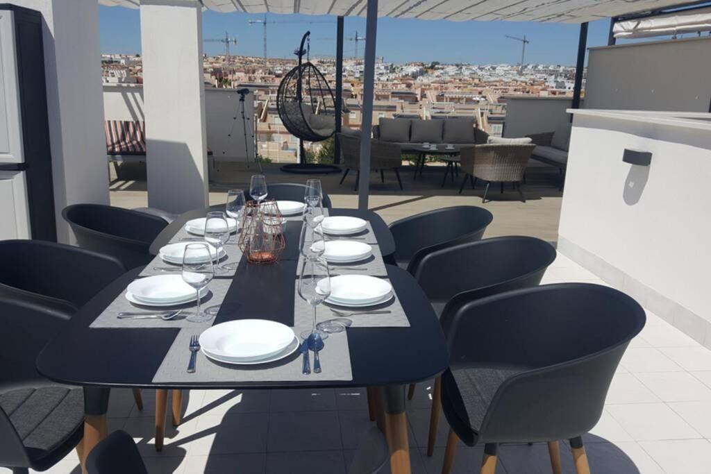 Sun Terrace Apartment Torrevieja Eksteriør bilde